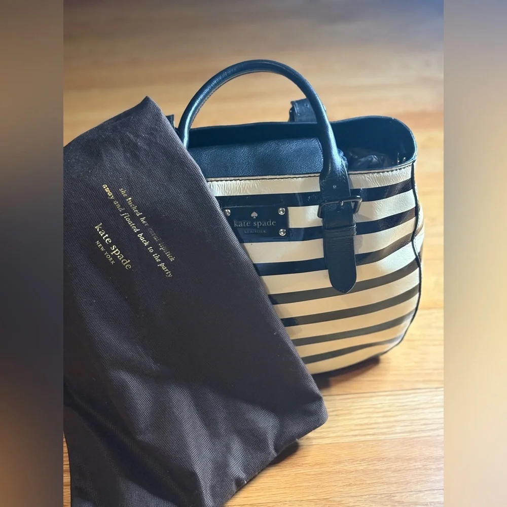 Kate Spade New York Black & Cream Striped Satchel Tote Bag w/ Dust - Picture 2 of 9